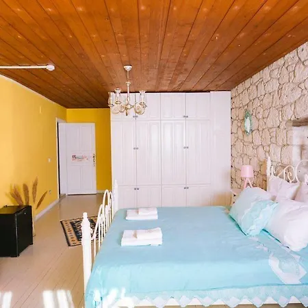 Begonvil By Aliki Otel 2*