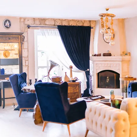 Begonvil By Aliki Alaçatı