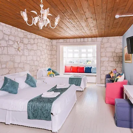 Hotel Begonvil By Aliki Alacati