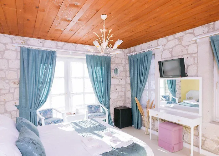 Begonvil By Aliki Otel 2*