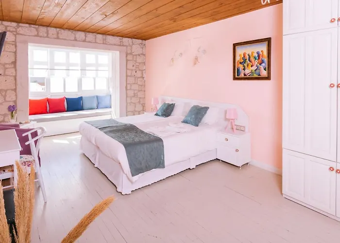 Begonvil By Aliki Otel Alaçatı